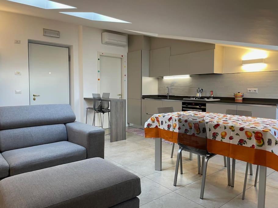 Appartamento Elia Loft Riva del Garda Esterno foto